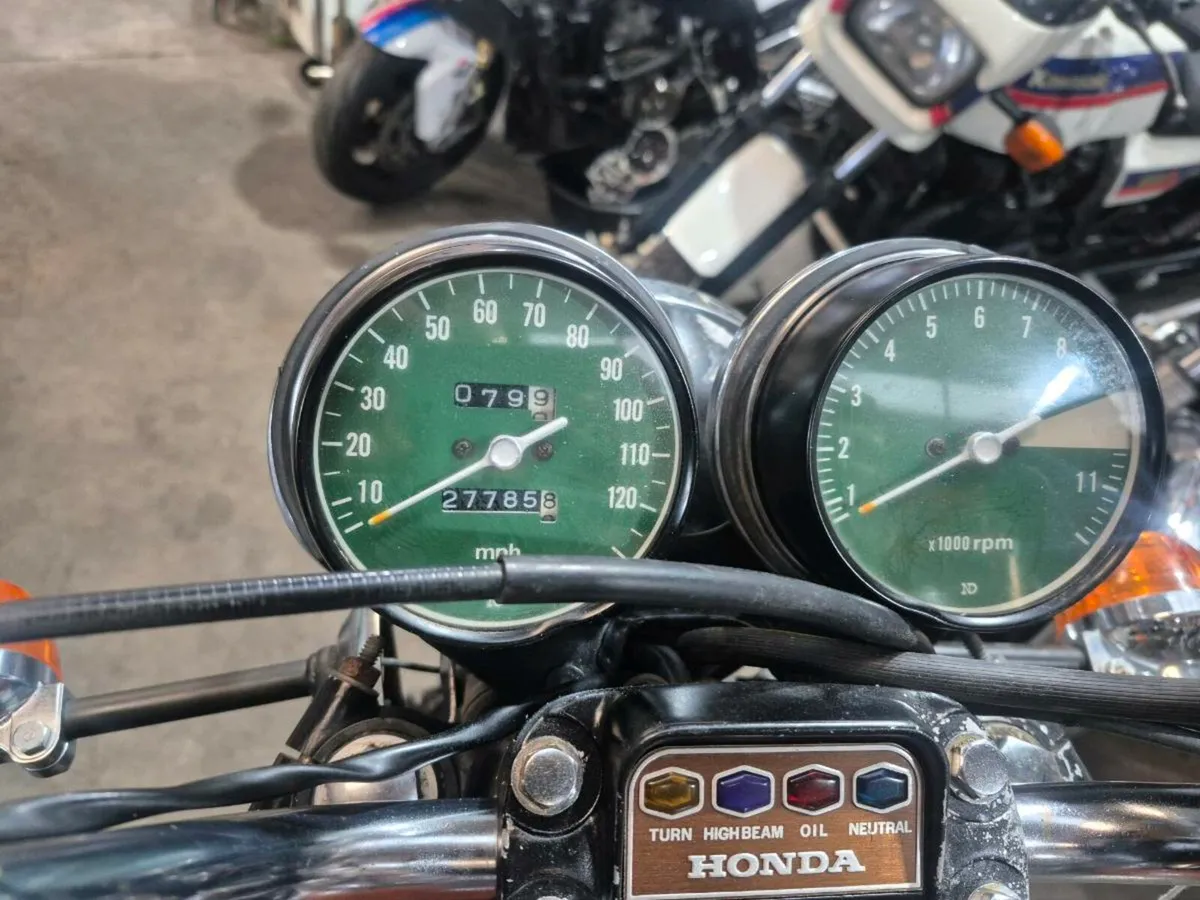 Honda cb 550/4 parts + new original exhausts - Image 4