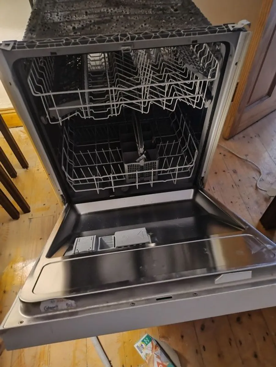 Dishwasher - Image 3