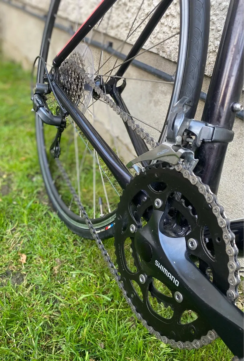 Genesis Delta 10 Road Bike Shimano Claris Groupset - Image 3