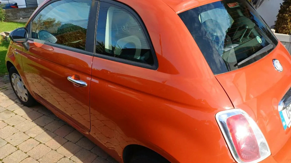 Fiat 500 only 33klms, nct and tax - Image 4