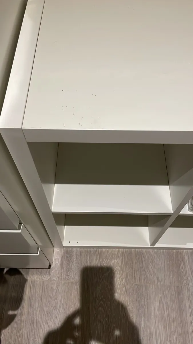 IKEA Kallax shelves storage with 3 boxes - Image 2