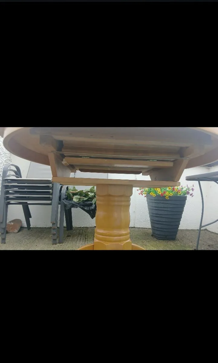 Kitchen table - Image 2