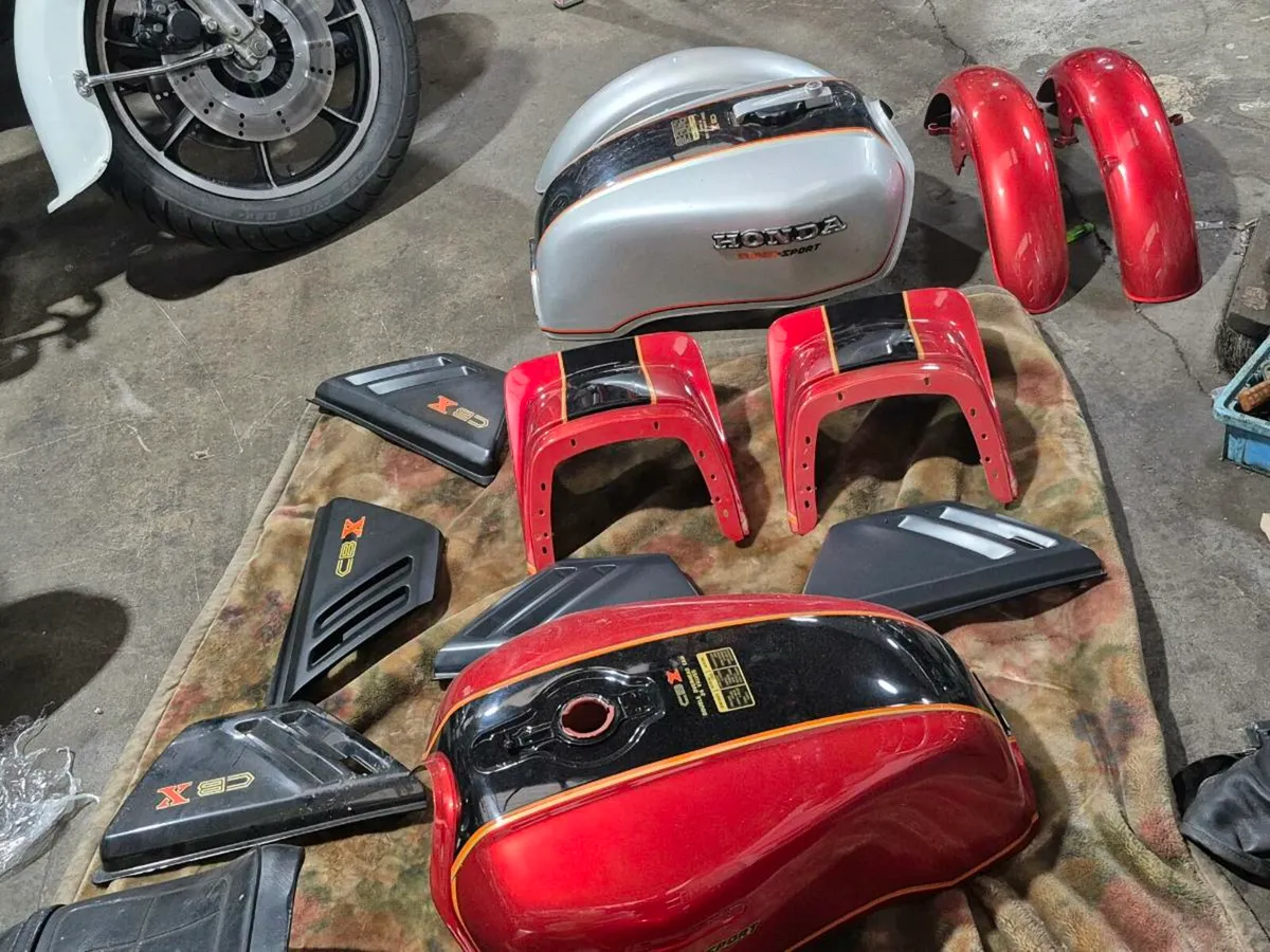 All selection of cbx 1000 parts - Image 3