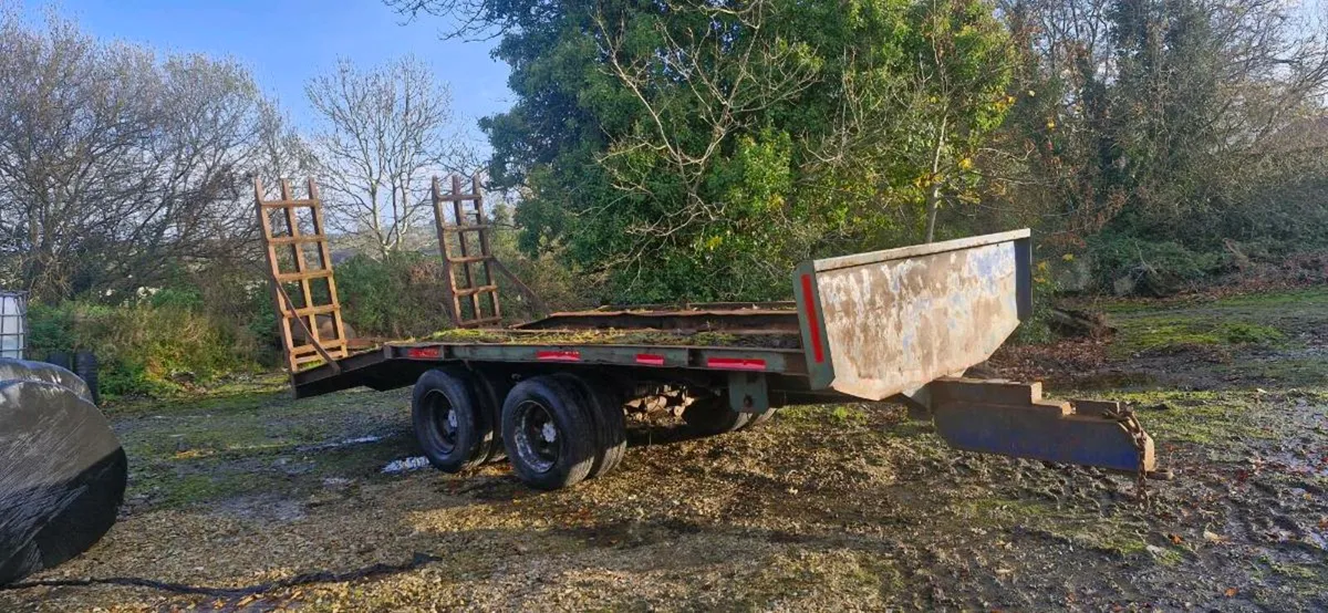 Low loader - Image 2