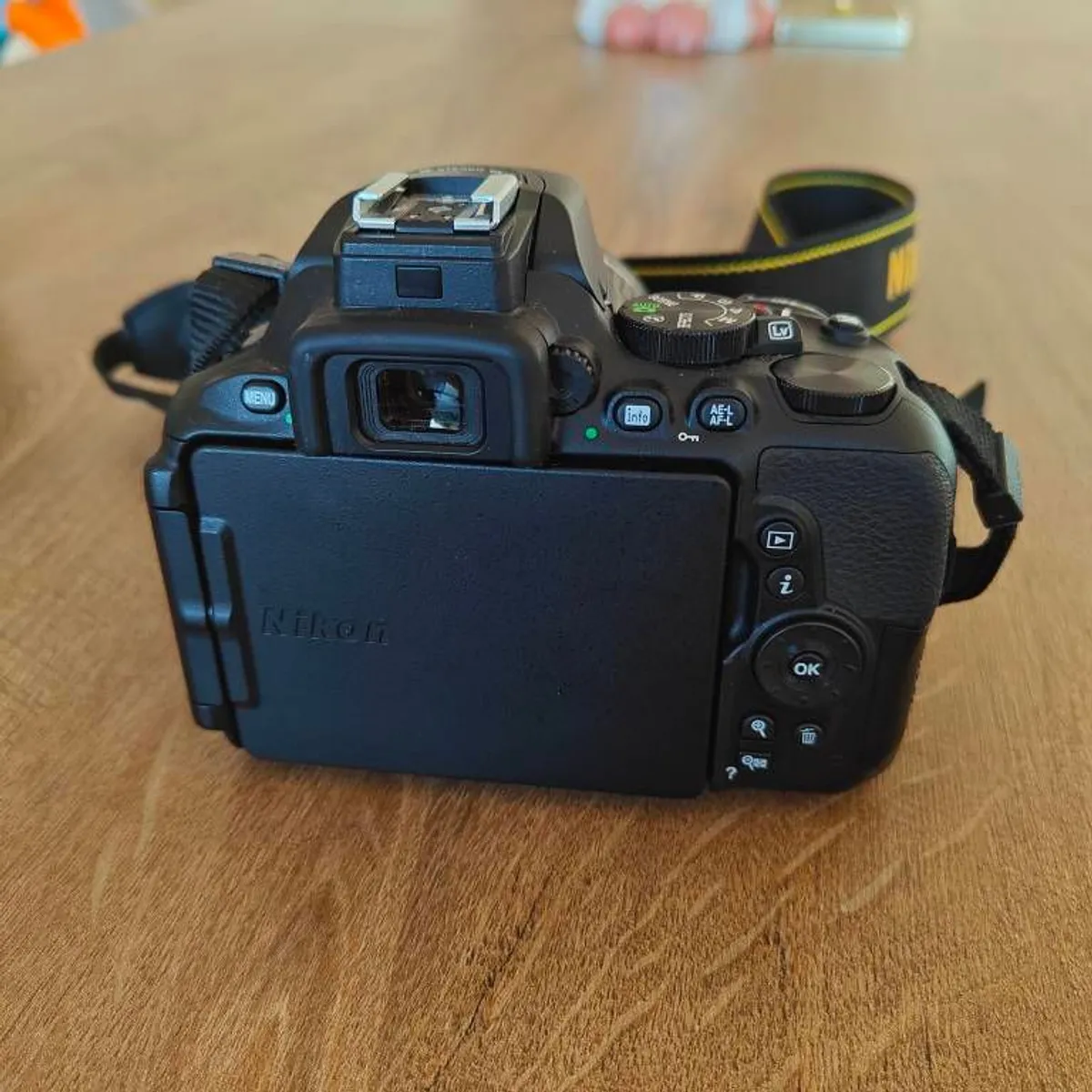 Nikon D5600 with 18-55mm & 70-300mm Lens, Camera Bag - Image 4