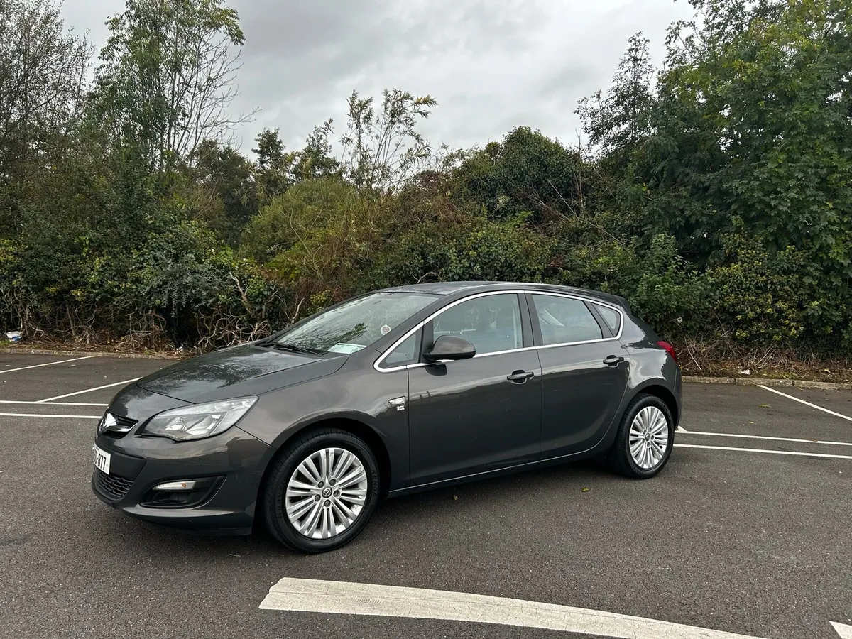 141 Vauxhall Astra 1.7 Diesel Tax And Test MintCar - Image 1