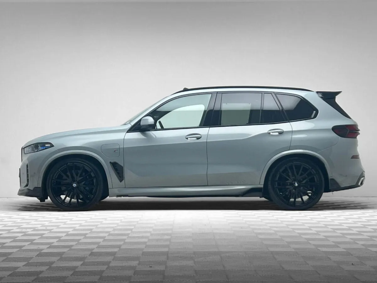 BMW X5 50E M SPORT XDRIVE *HUGE SPEC* - Image 4