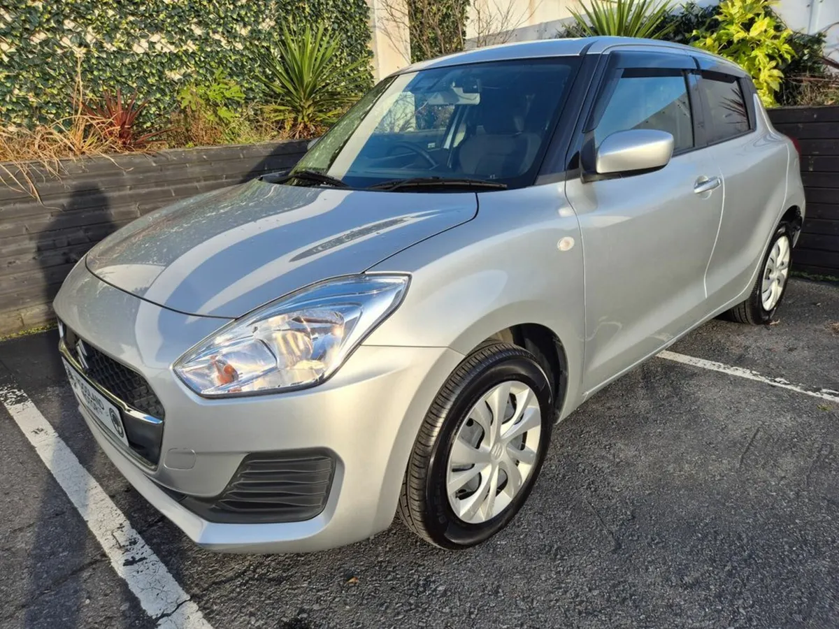 Suzuki Swift 1.25 PETROL AUTO / LOW MILEAGE / TAX - Image 1