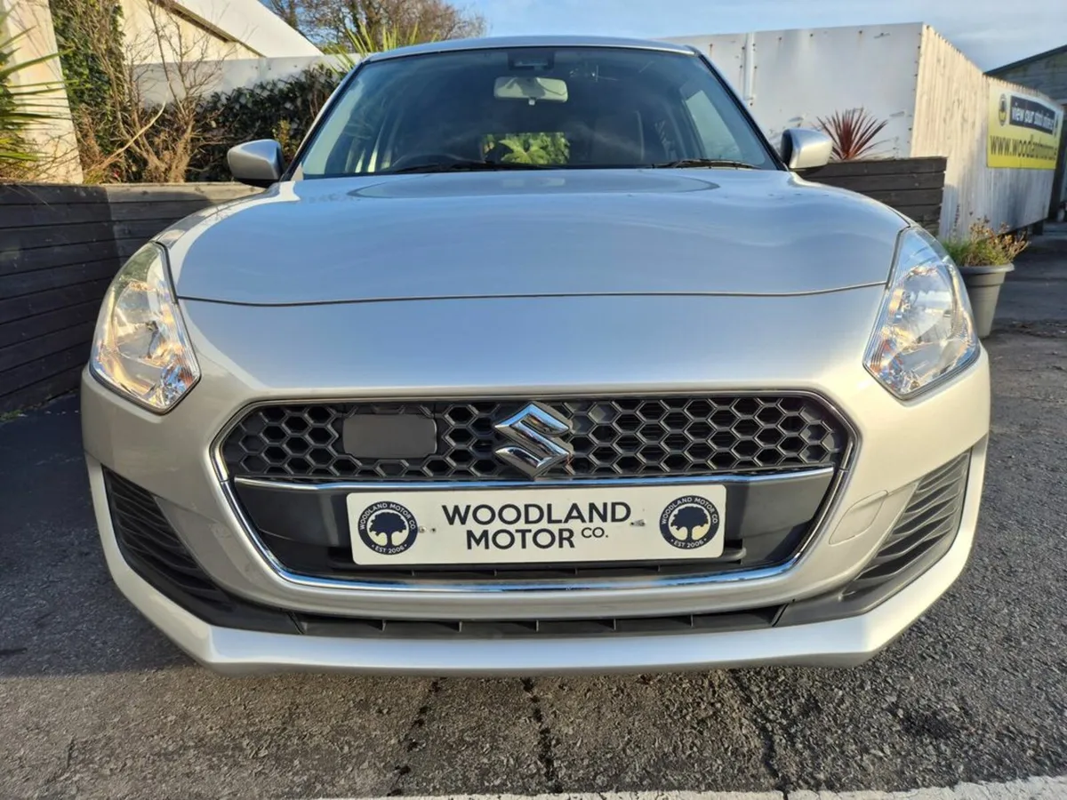 Suzuki Swift 1.25 PETROL AUTO / LOW MILEAGE / TAX - Image 4