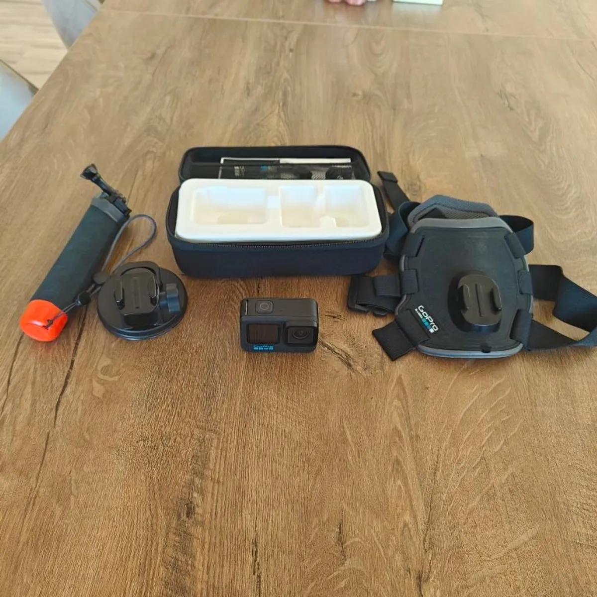 Go Pro 10 Black and Accessories - Image 4