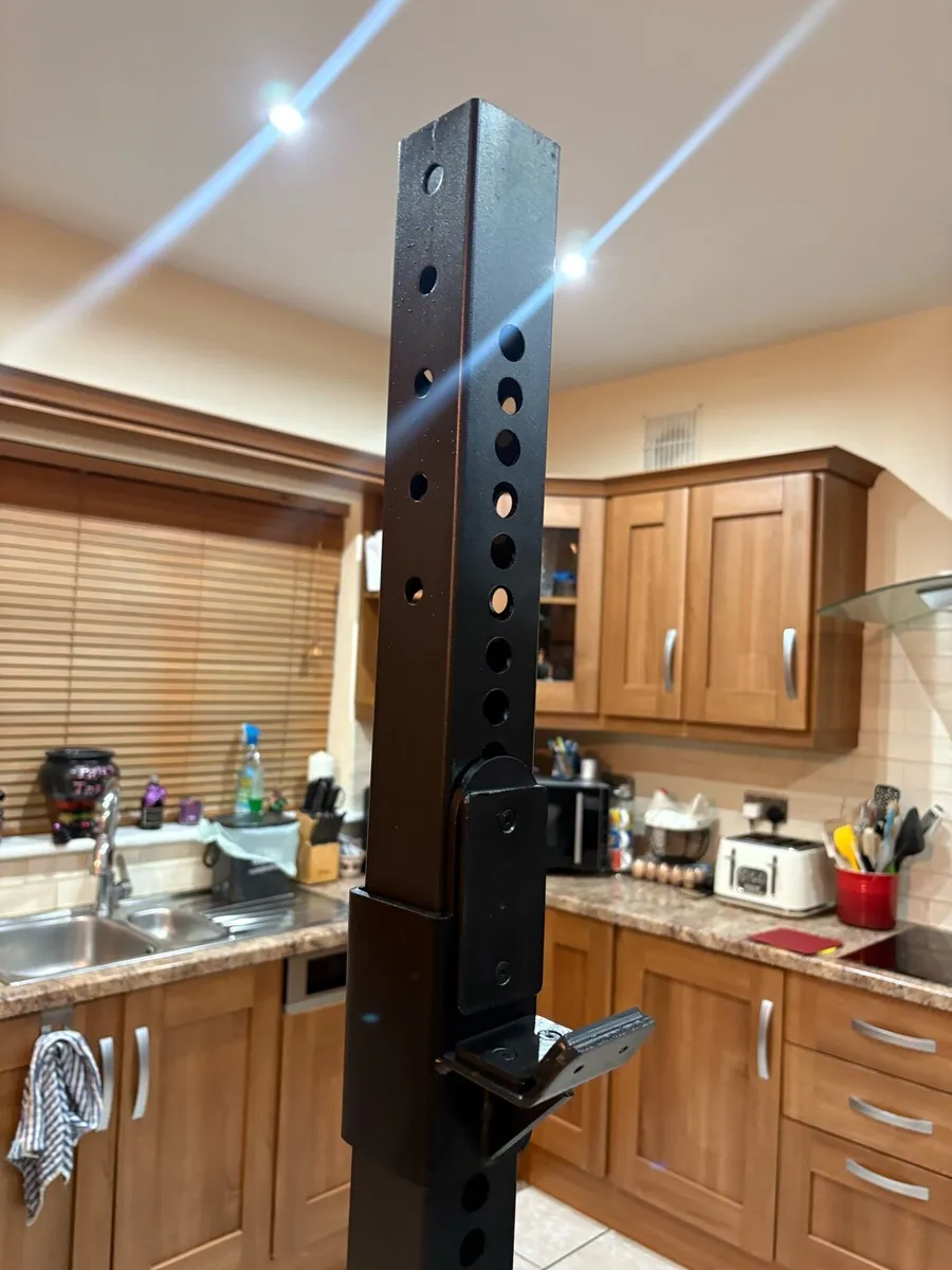 HEAVY DUTY 350KG RATED SQUAT RACKS + WEIGHT BENCH - Image 3