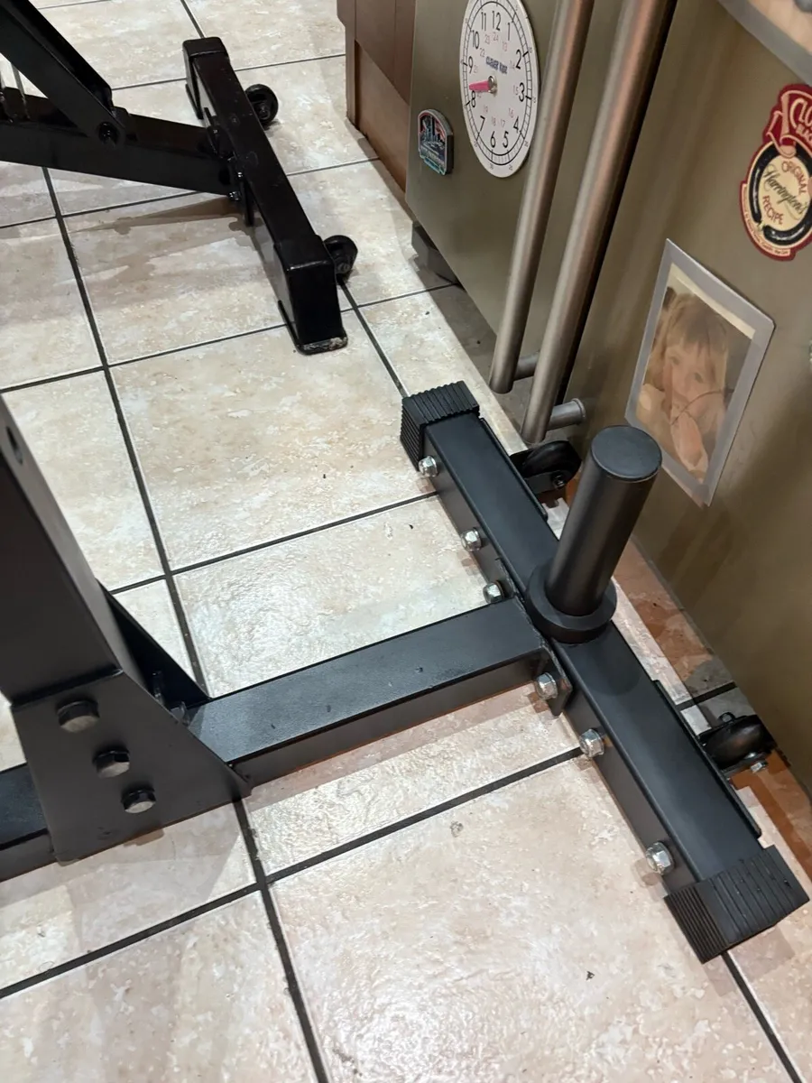 HEAVY DUTY 350KG RATED SQUAT RACKS + WEIGHT BENCH - Image 4