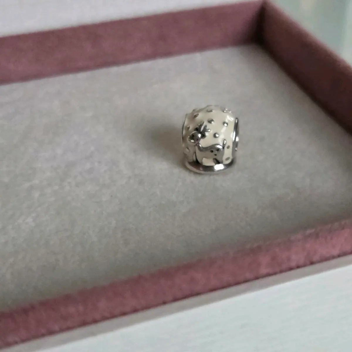 Pandora Enamel Christmas Reindeer Charm - Image 2