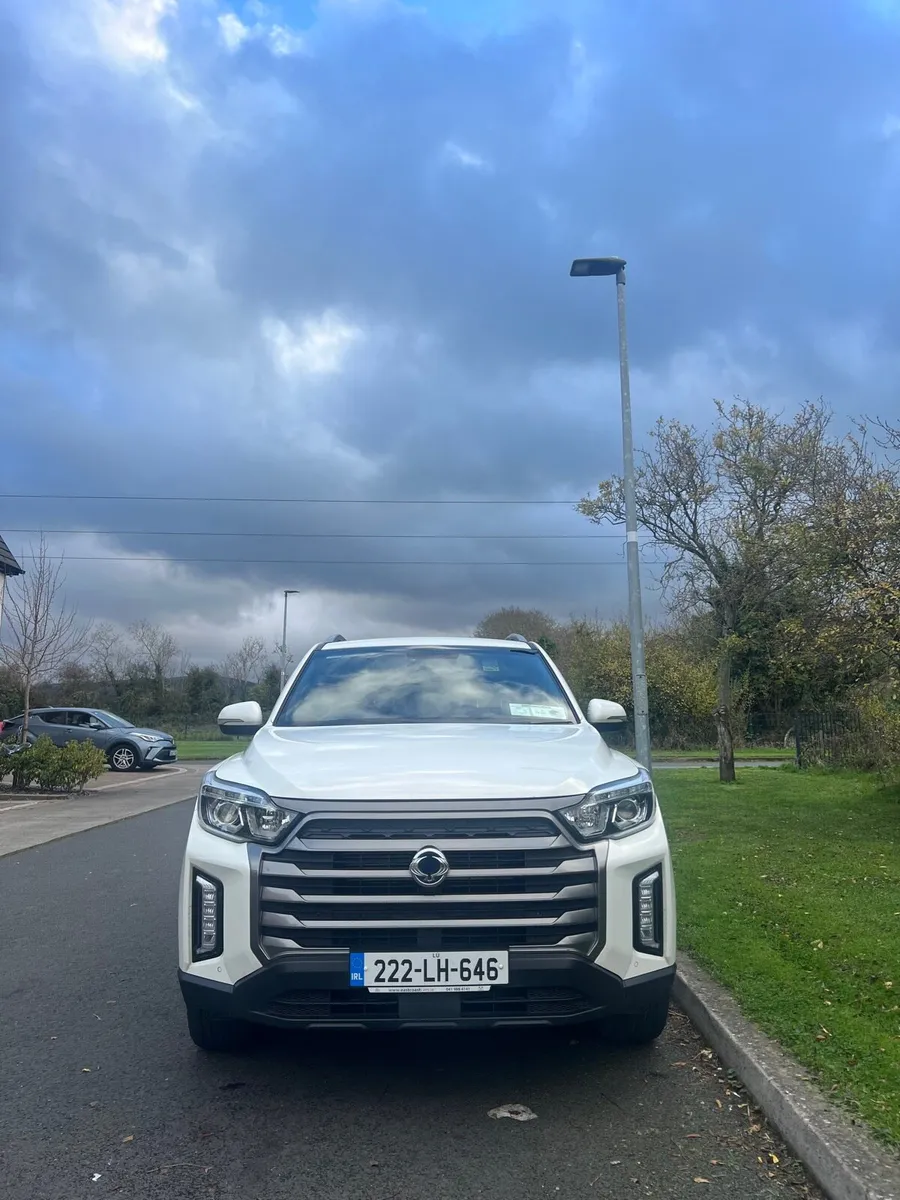 Ssang Yong Musso KMG Automatic - Image 3
