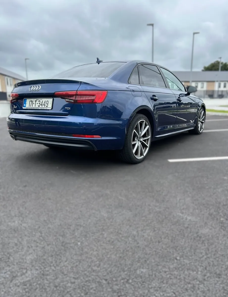 Audi A4 2017 - Image 2