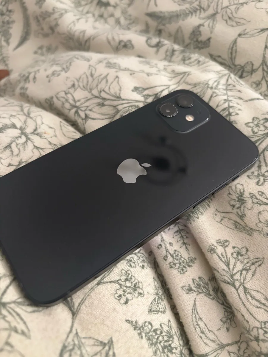 iPhone 12 64GB - Image 2