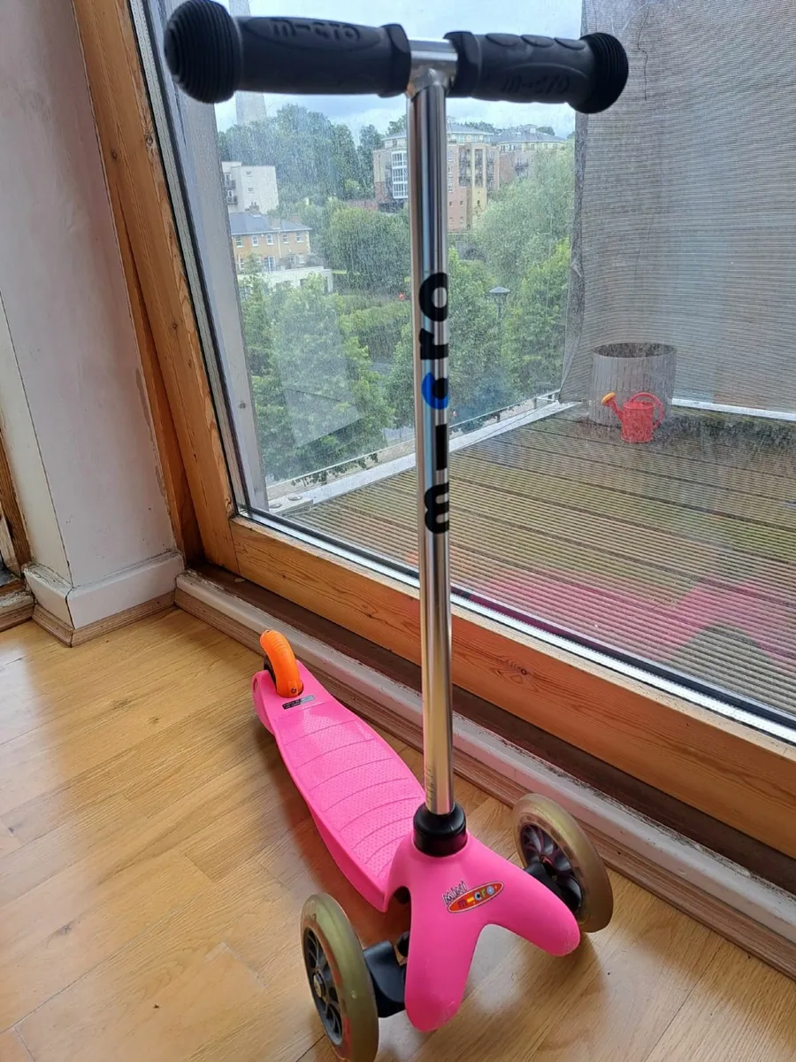 Toddler scooter + Free balance bike - Image 1