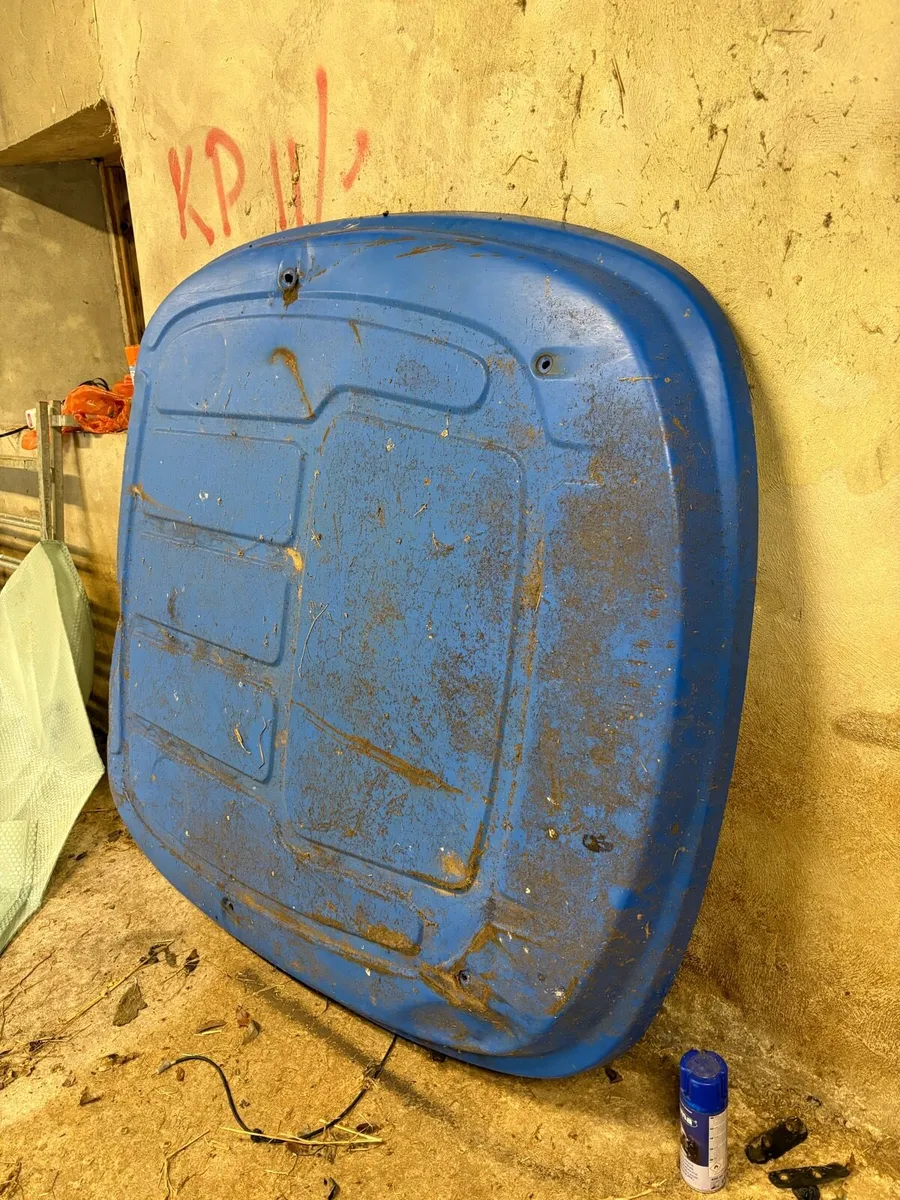 Roof lid for New Holland TD80D - Image 2