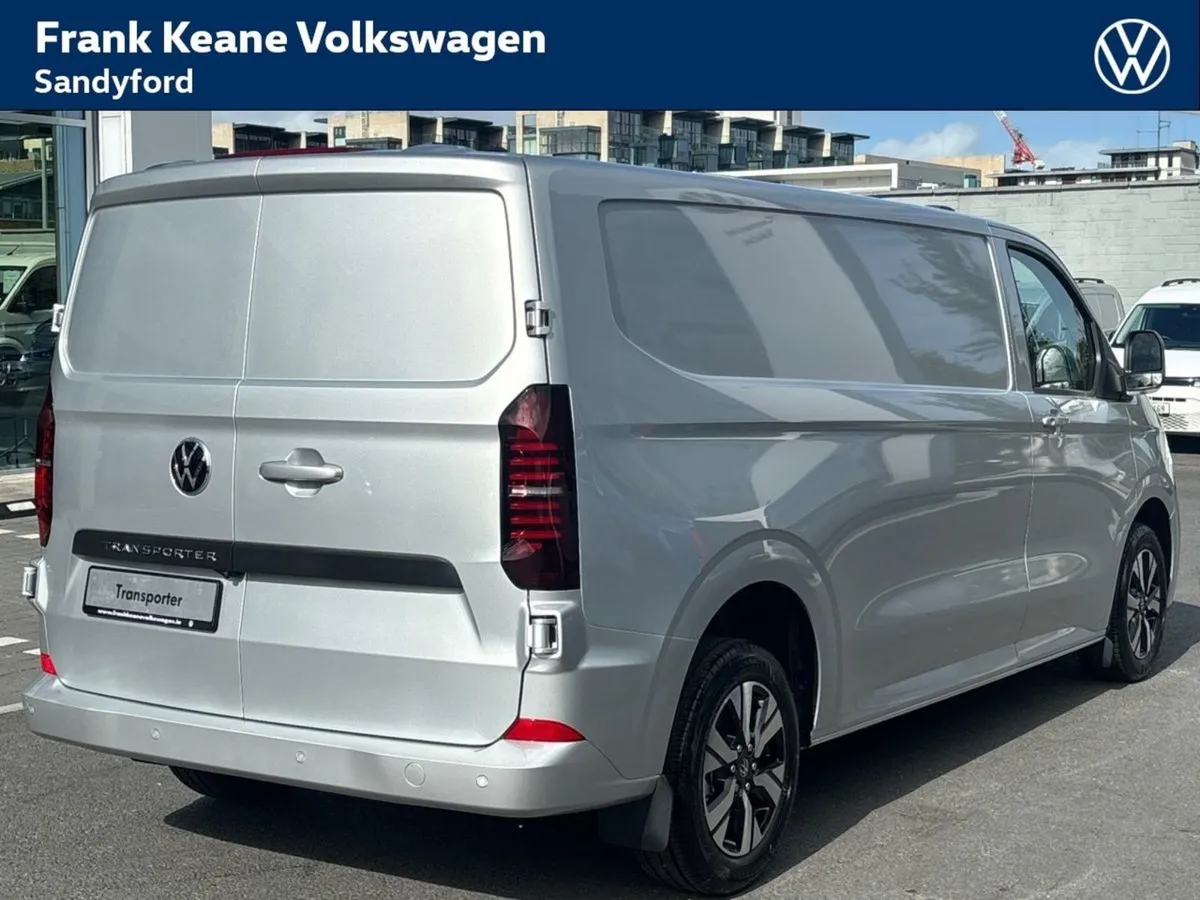 Volkswagen Transporter Trendline Plus 30 LWB 110B - Image 3