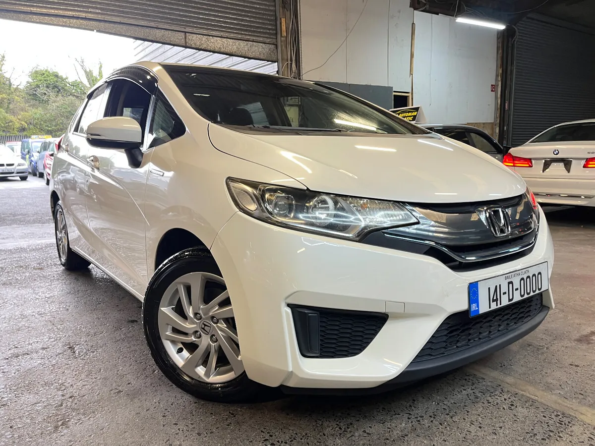 Honda fit hybrid auto 2014 - Image 2