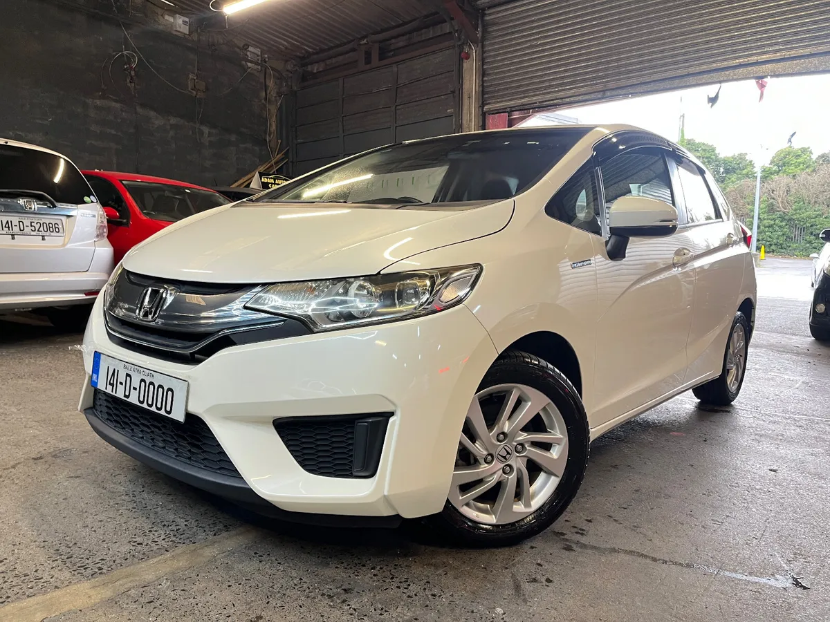 Honda fit hybrid auto 2014 - Image 3