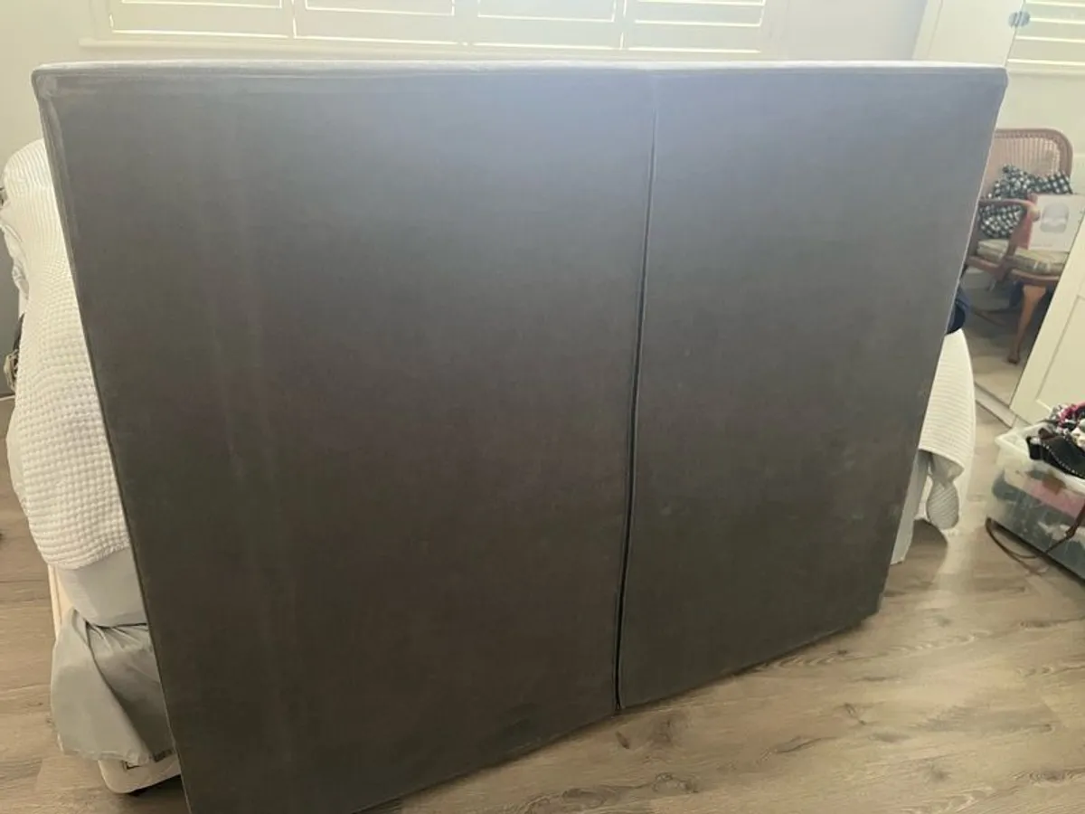 Ikea grey king size bed head - excellent condition - Image 4