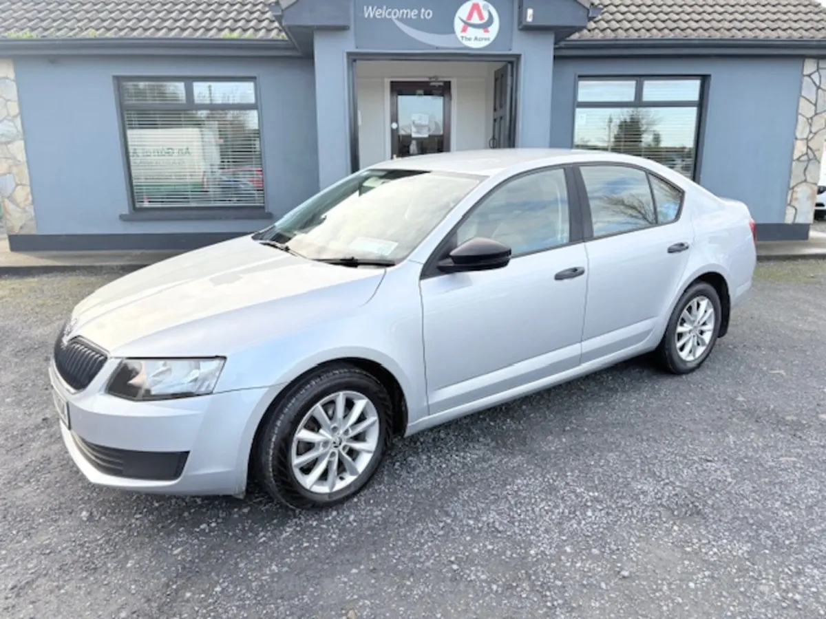 Skoda Octavia 2013 1.2 petrol - Image 1