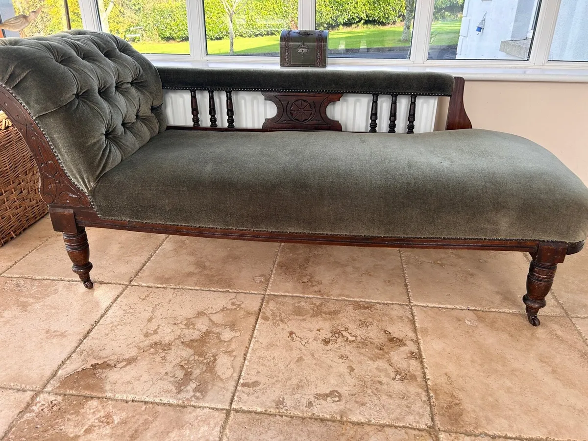 Chaise lounge - Image 1