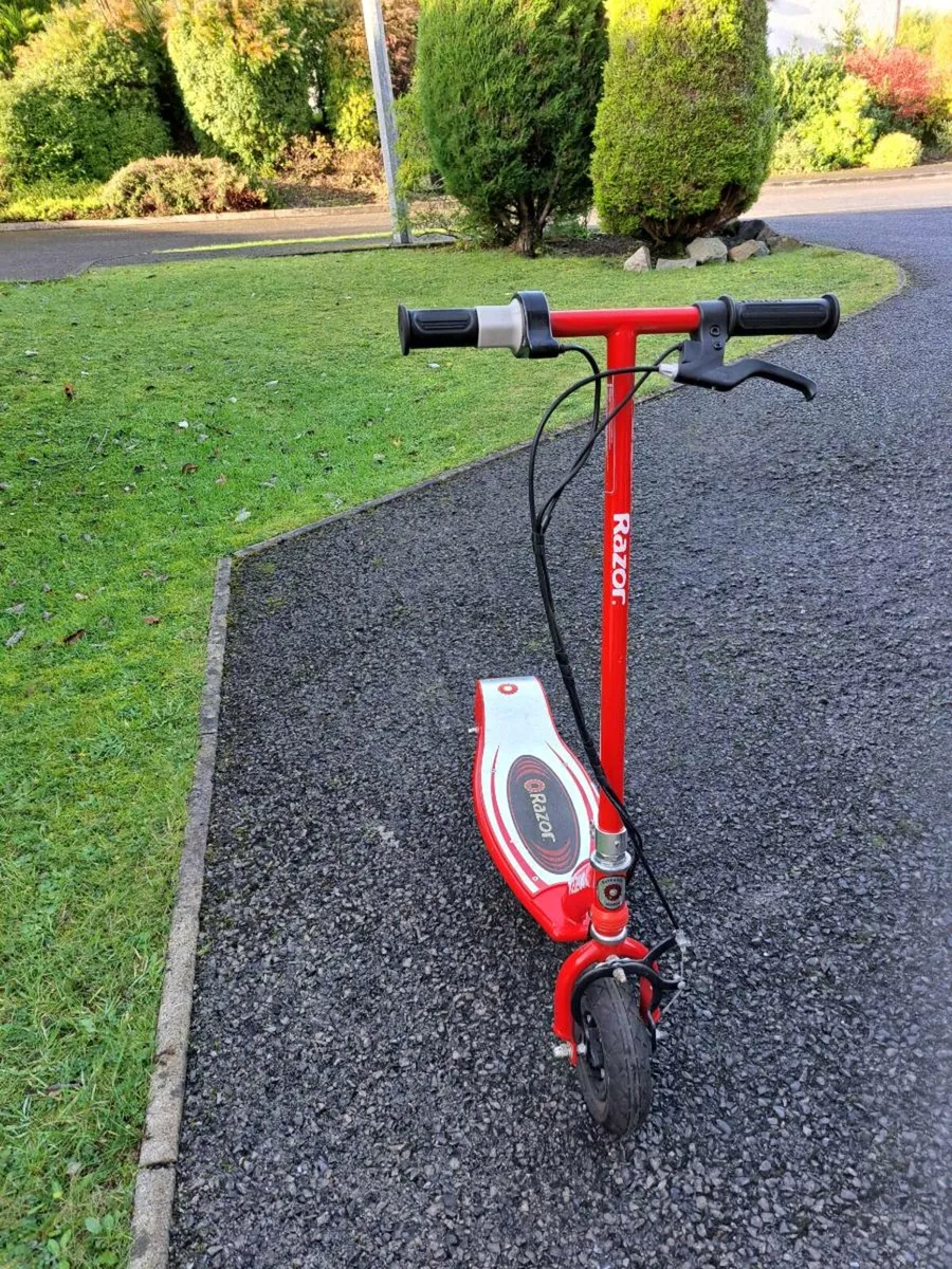 Electric Scooter - Image 4