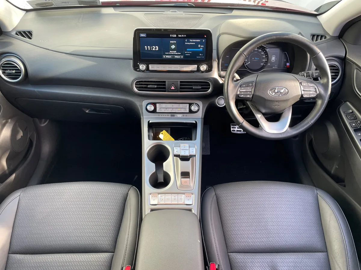 PREMIUM 2 TONE - 64KW - APPLE PLAY -HEATED LEATHER - Image 3