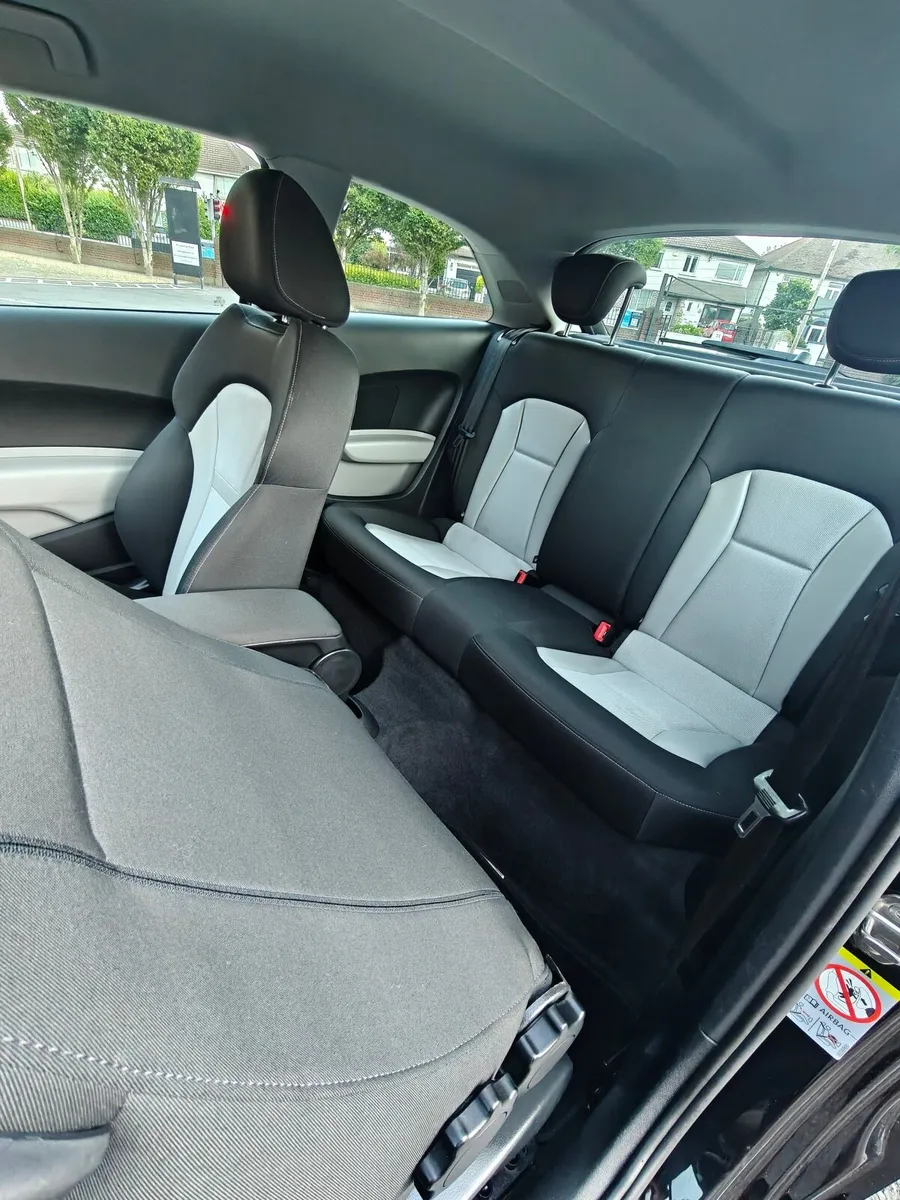 Audi A1 2012 - Image 4
