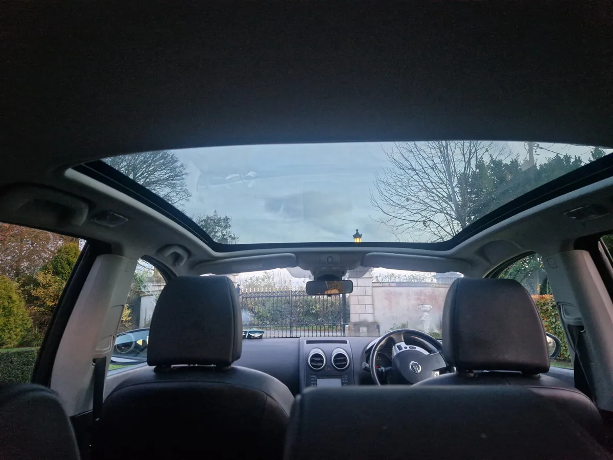 Nissan Qashqai PAN ROOF, NCT LOW KMS,2 YR WARRANTY - Image 4