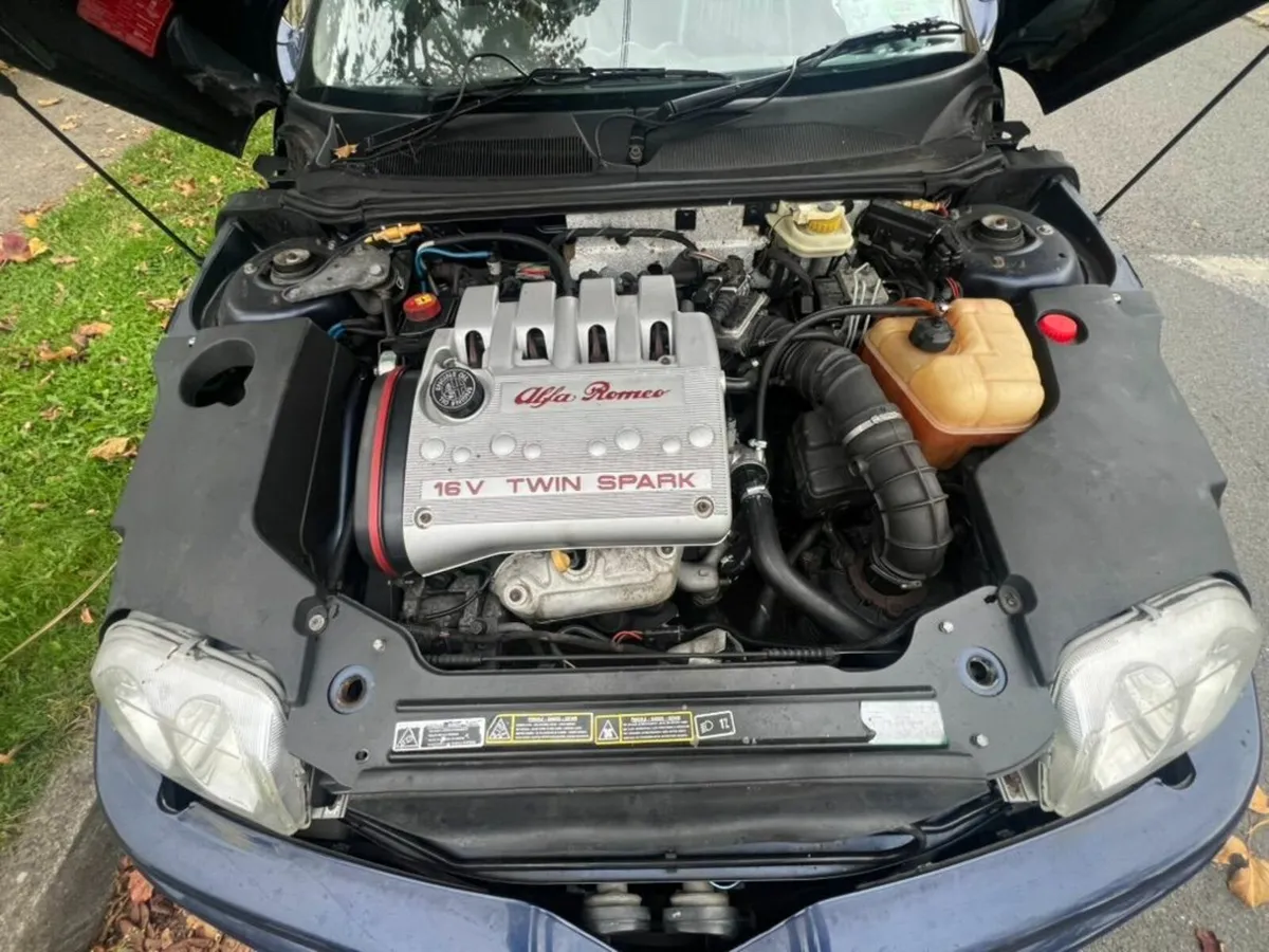 Alfa Romeo GTV 2.0TS - Image 2