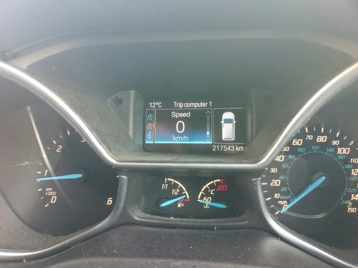 Transit van - Image 4