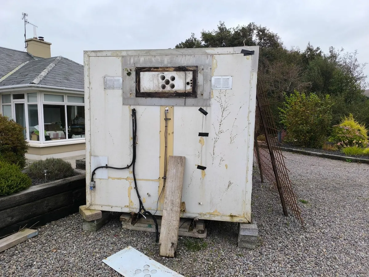 18ft Triple Door Insulated Storage Container - Image 4