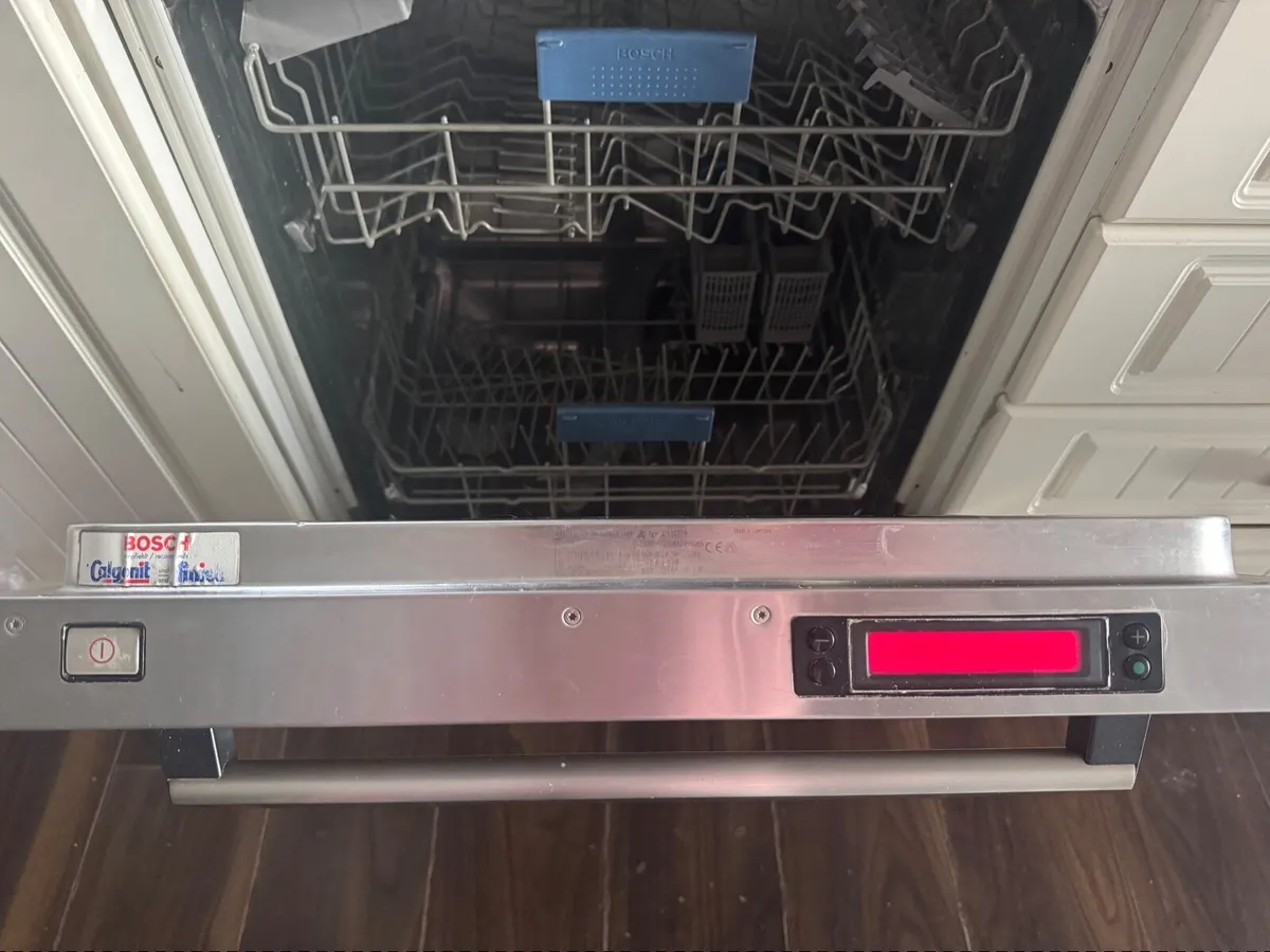 Dishwasher - Image 3