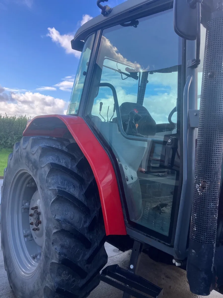 Massey Ferguson 4355 - Image 3