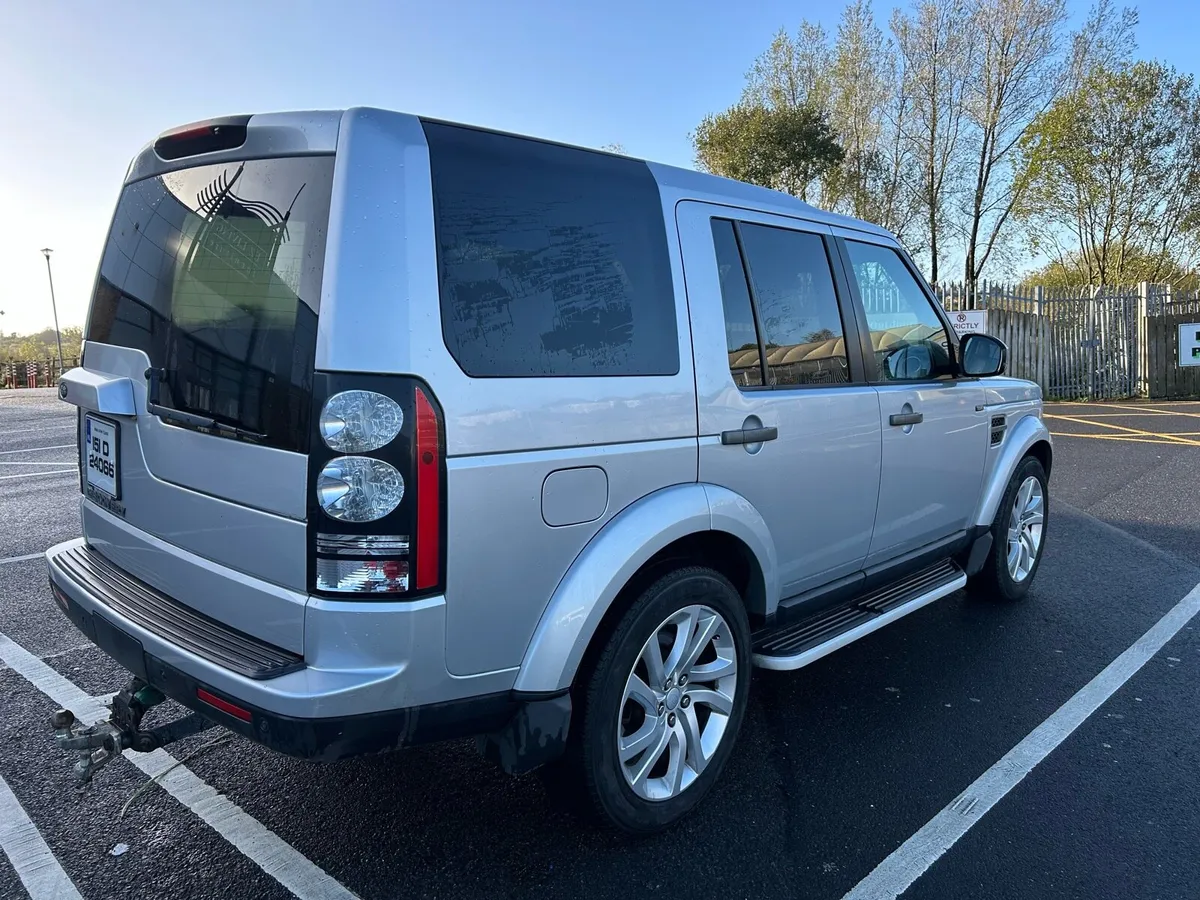 Land Rover Discovery 4 3.0 TDV6 5 Seater CrewCab - Image 4