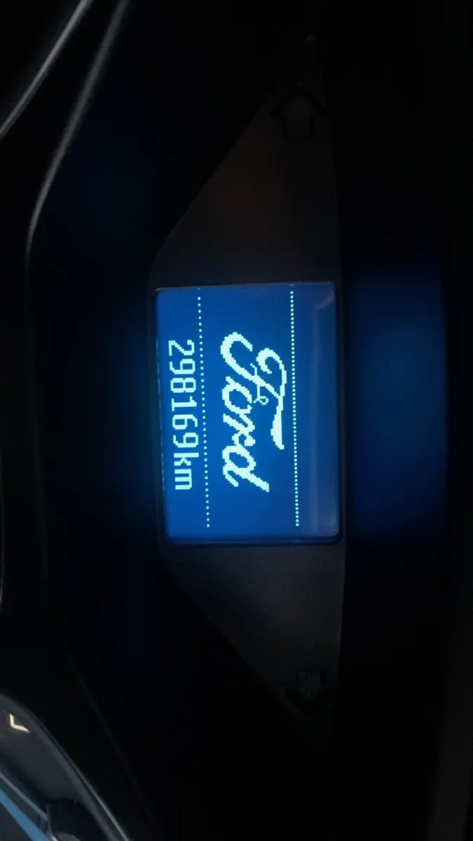 Ford Focus 2014 - Image 2