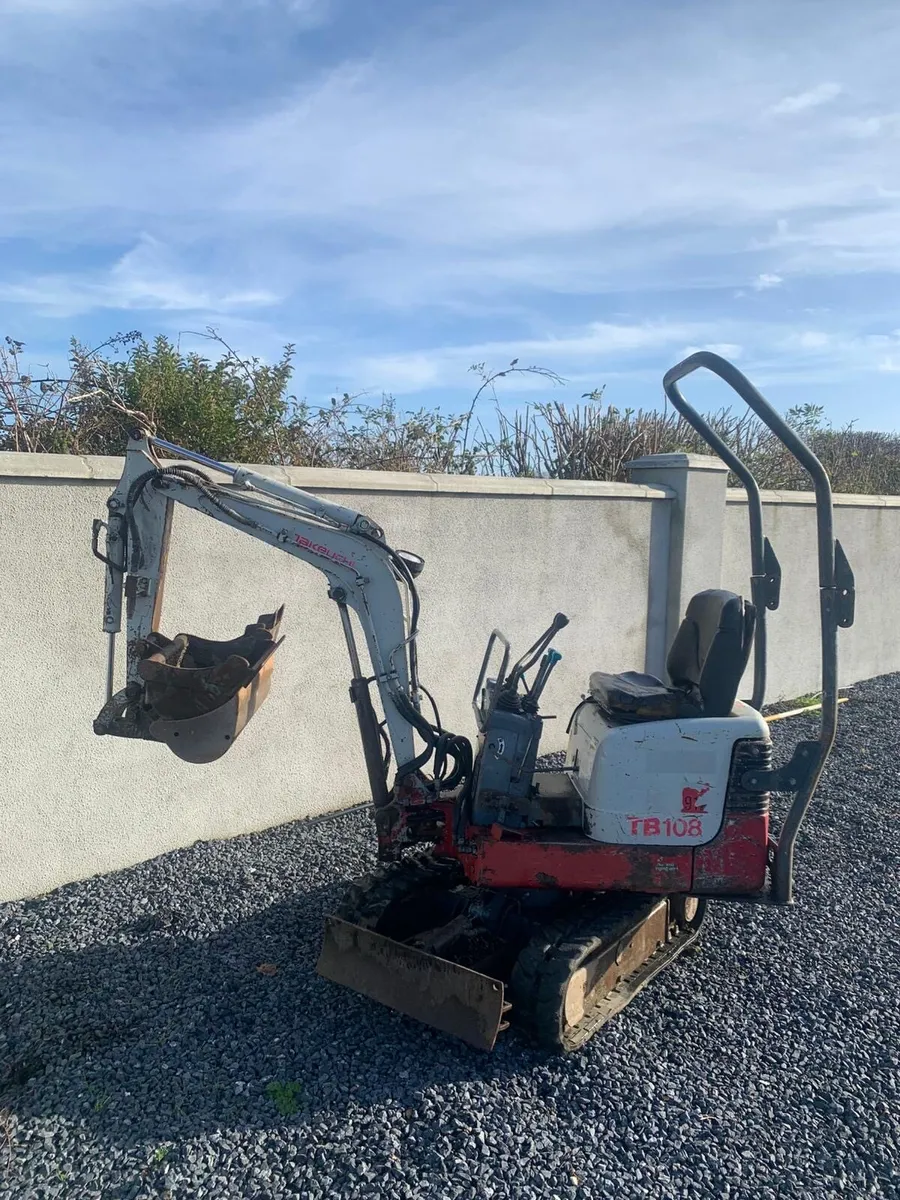 takeuchi digger - Image 1