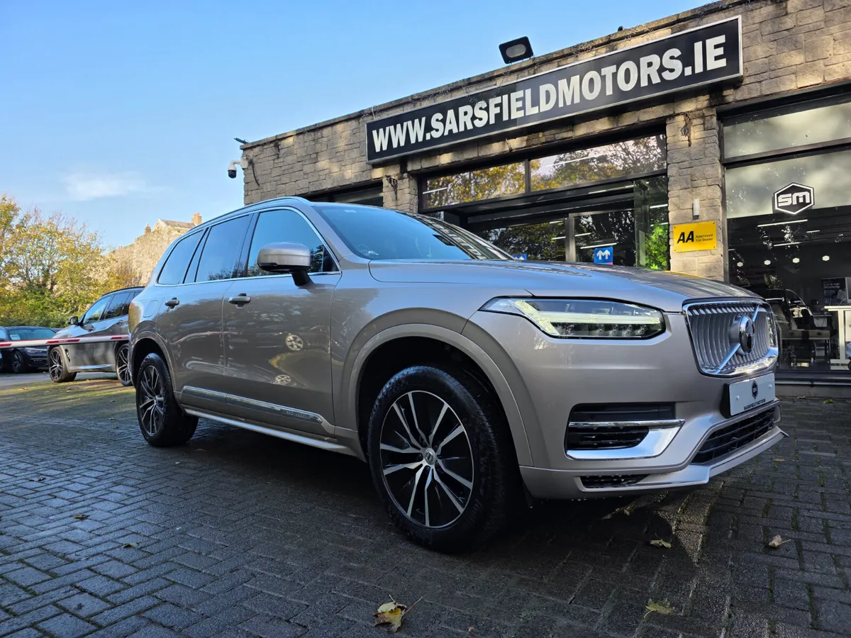 2022 VOLVO XC90 2.0 T8 RECHARGE CORE. - Image 1