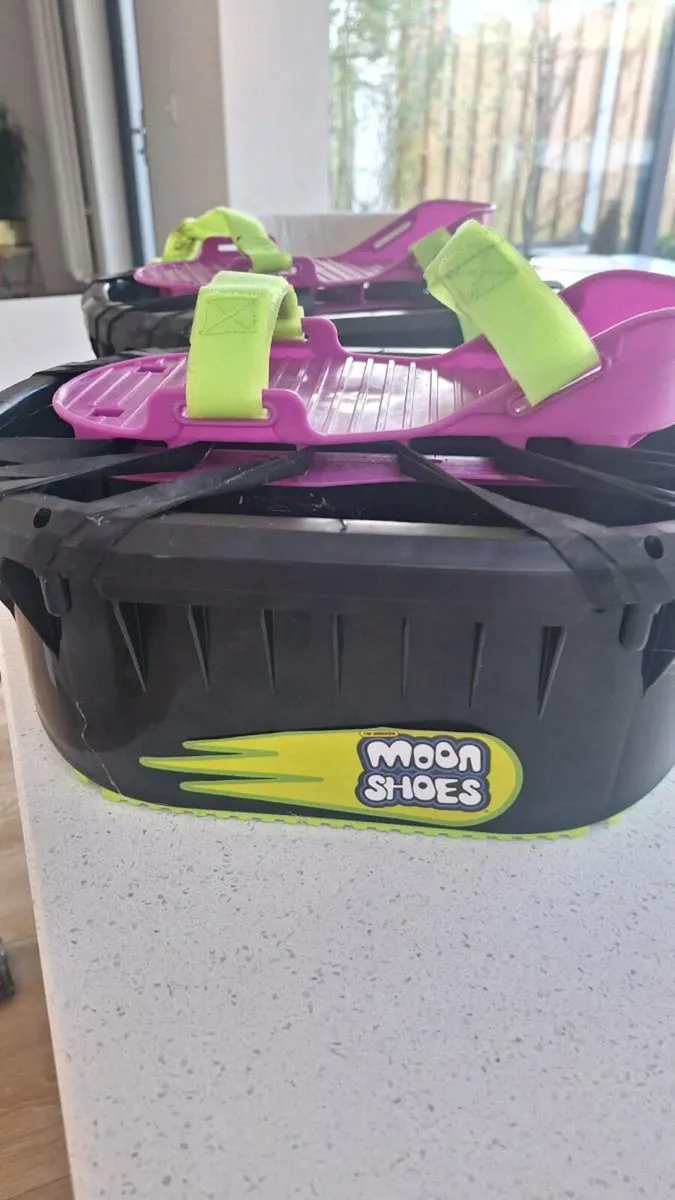Moon shoes x 2 pairs