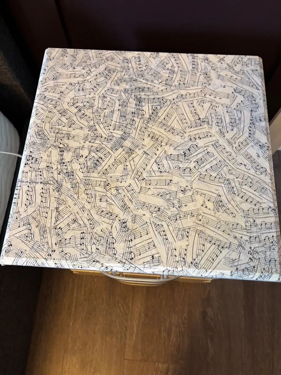 Bedside lockers - Image 3