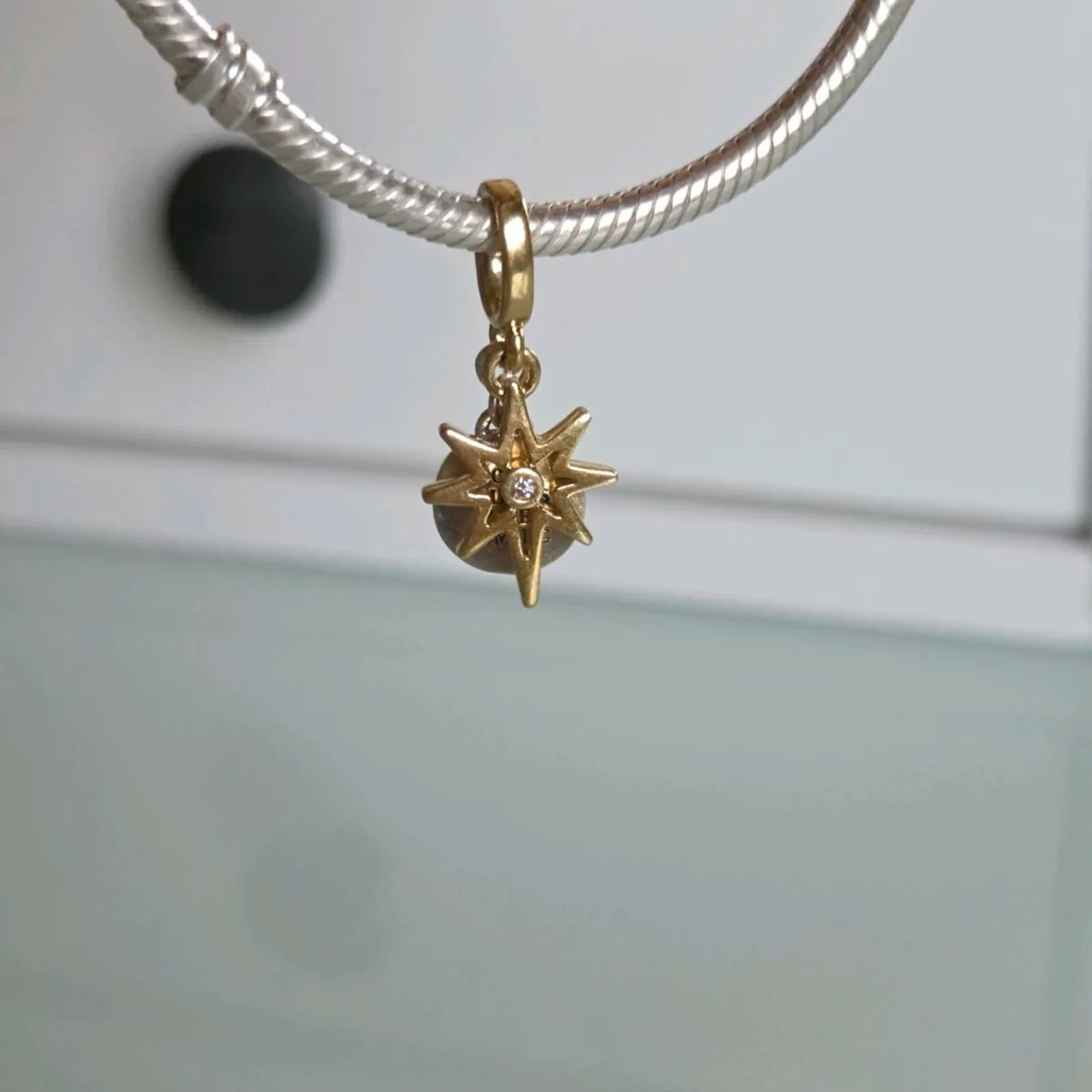 Pandora charm - Image 1