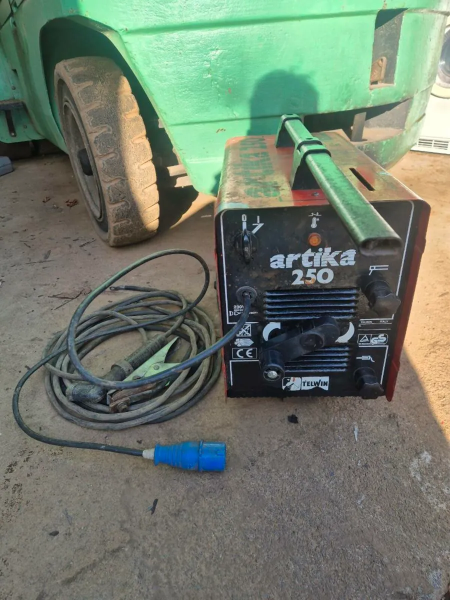 Telwin welder - Image 1