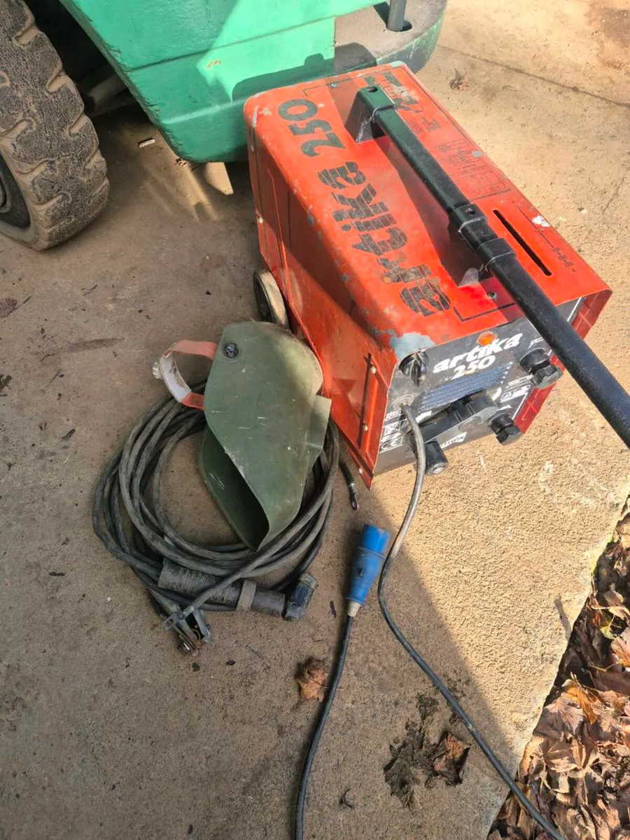Telwin welder - Image 2