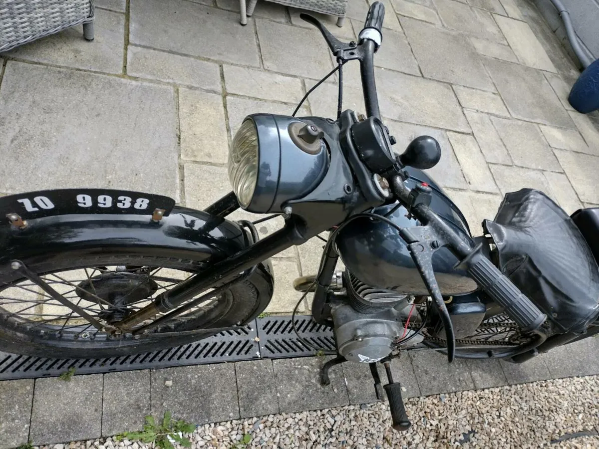 1953 Bsa bantam - Image 3