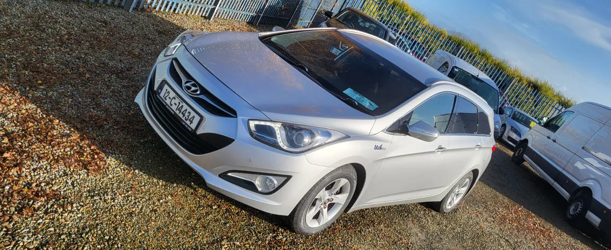 Hyundai i40 2012 6 speed diesel - Image 1