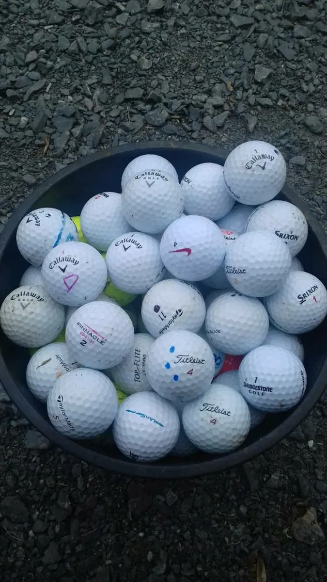 Golf balls - Image 1