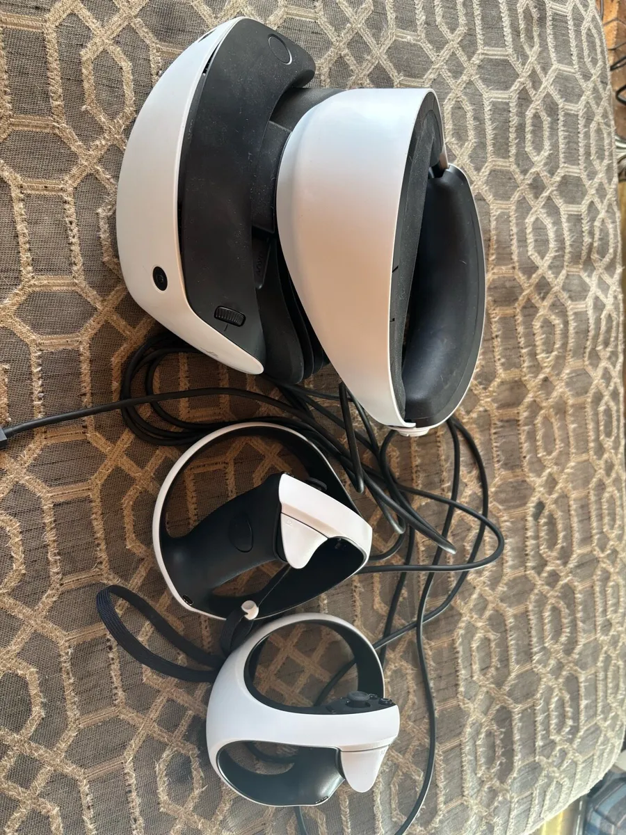 PS VR2 Headset - Image 1